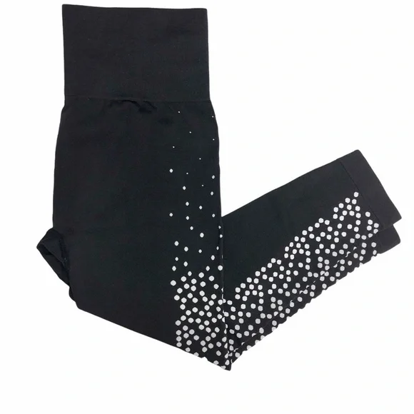 Fabletics Seamless Printed Leggings Size XS Black White Cropped Ankle Length - Picture 3 of 7